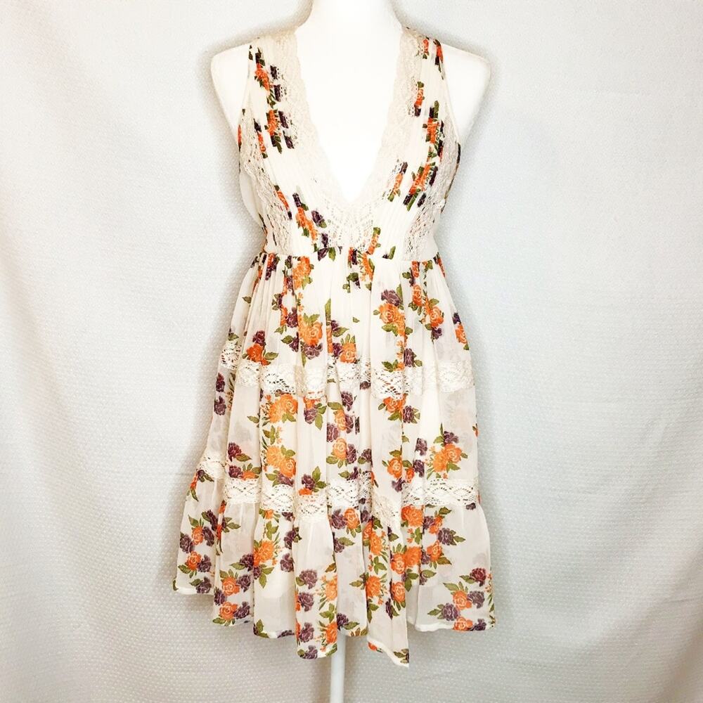 Band of Gypsies Women's Floral Bohemian Mini Dress Decorative Lace Med